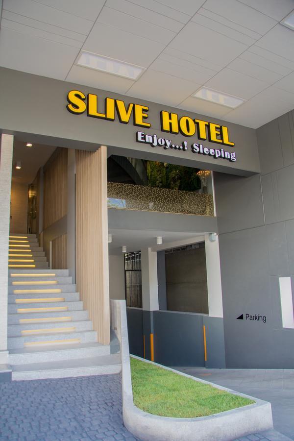 Slive Hotel Surin Extérieur photo